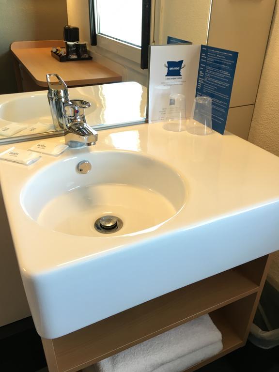 Ibis Budget - Enfield Сидней Экстерьер фото
