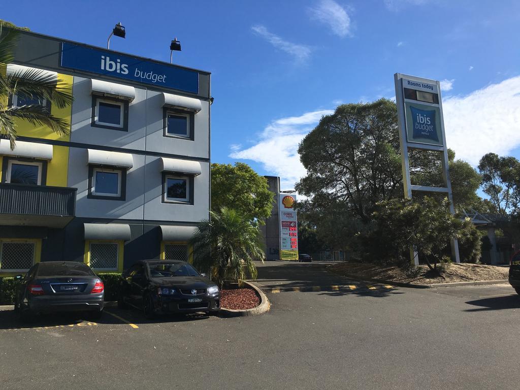 Ibis Budget - Enfield Сидней Экстерьер фото
